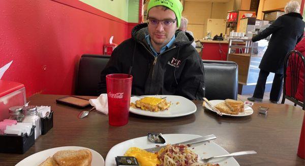 Hash breakfast with Hashbrowns Cheesey Eggs  Toast   Shipwreck  Toast