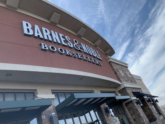 Barnes & Noble Booksellers