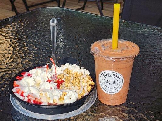 Acai Bowl, Cocoa Magic Smoothie