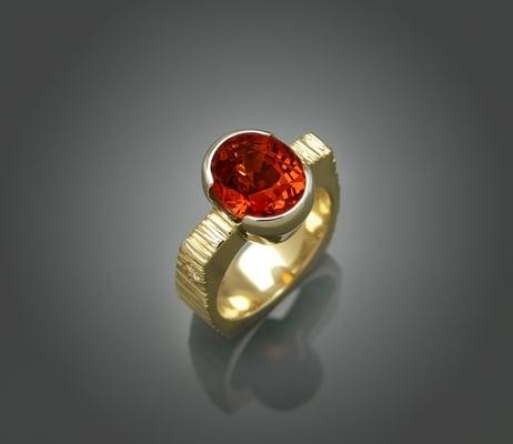 14 kt yellow gold Spessartite Garnet and Diamond ring