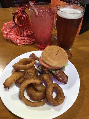 Cheeseburger with bacon & mushrooms. Side of onion rings. Pint of Yuengling.