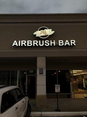 24K Airbrush Bar outside view