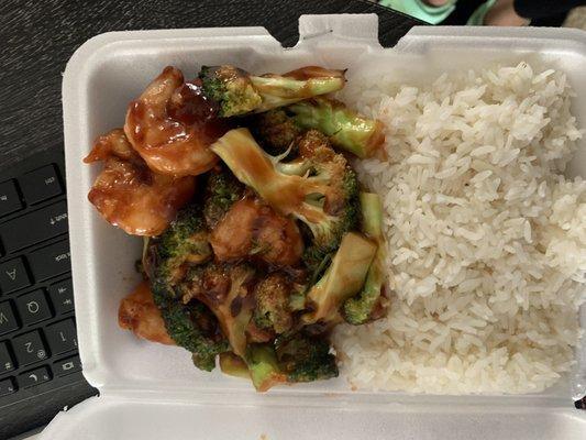 Shrimp W. Broccoli and garlic sauce