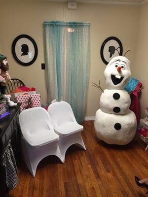 Frozen themed spa party