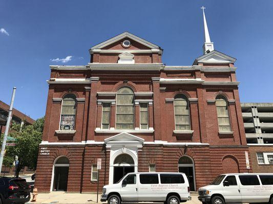 Front, First Baptist Church (1880), 525 N. Caroline Street