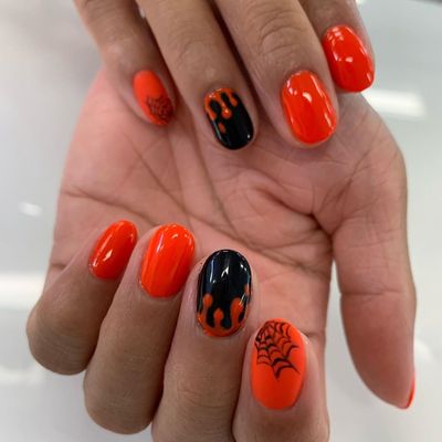 Halloween nails