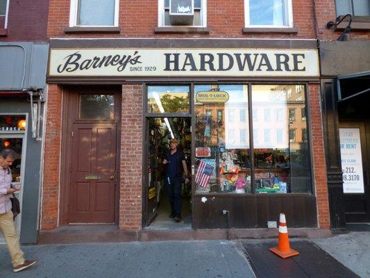 Barneys Hardware