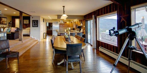 Lodge dining room