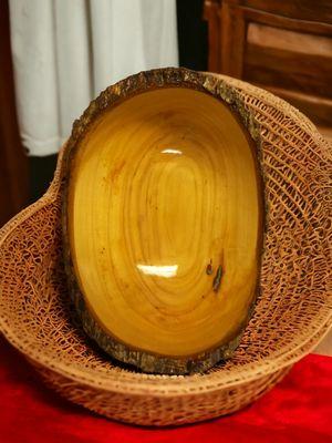 Live edge hand crafted bowl