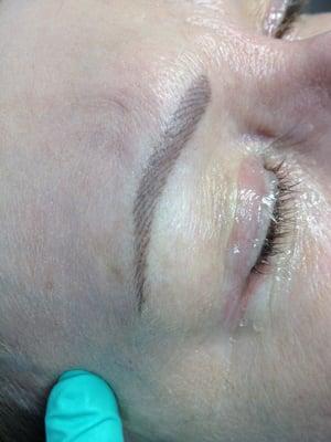 3D hair stroke Permanent eyebrow after the healing process.