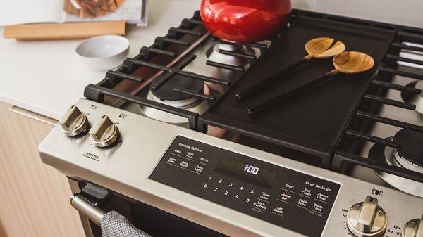 Be your own chef with a gas range at Modera Redmond