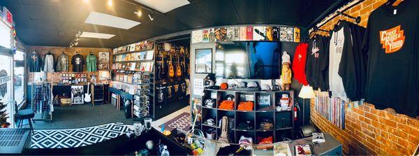 Guitars, amps, turntables, vinyl, cassettes, cds, merch, music accessories