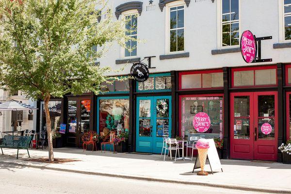 Appaloosa Ranch Boutique in Granbury, Texas. Located on the Historic Granbury Square near the Opera House.