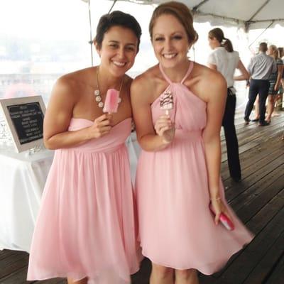 Bridesmaids with pink pops