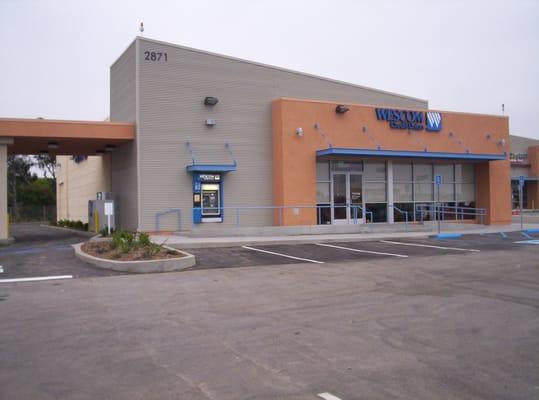 Wescom Hawthorne branch with drive up ATM