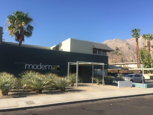 Palm Springs Modern Homes