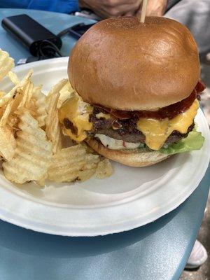 Burger with chips