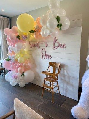 Sweet to Bee One Party