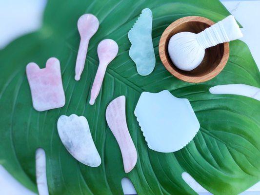 A few of my favorite tools to use for lymphatic facial. Thai Herbal poultice facial.