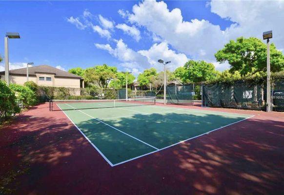 Tennis courts at Island Place Condominiums & Island Walk Condominiums, Harbour Island, Downtown Tampa