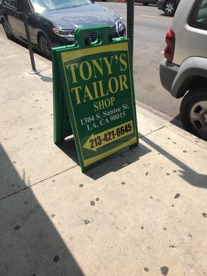 Street signage on Santee and Pico