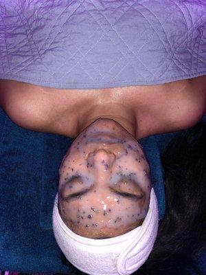 SuperMoon Facial with a Hydrojelly™ mask