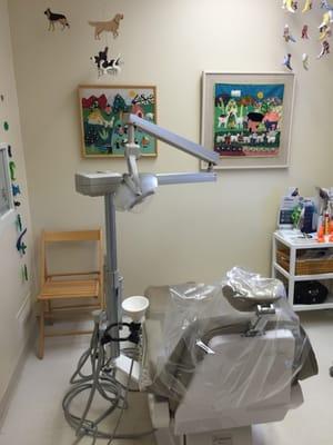 Welcome to the Hygienist's Room! This is where our hygienists perform annual check ups and cleanings on our happy patients :)