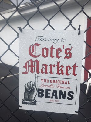 Entrance to Cote's Market from Green Alley