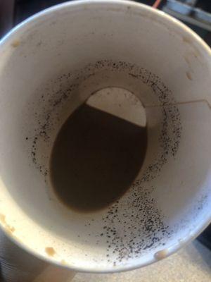 Chunks of coffee grinds in my hot latte :|