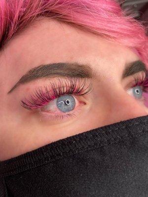 Hybrid Full Set with Pink Lashes