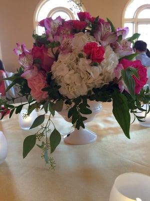 Table Arrangement (a guests photo.. More to come from professional photos)