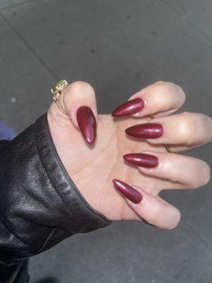 nails