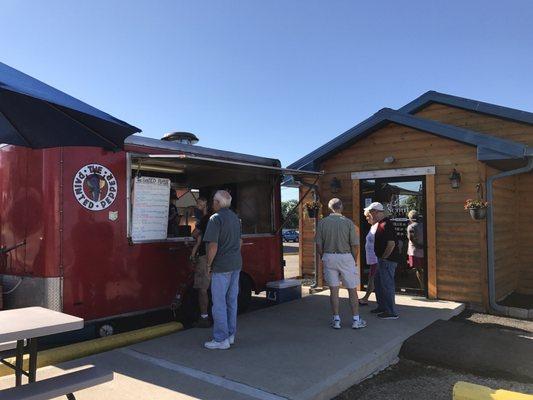 Food trucks join for breakfast, lunch, and dinner