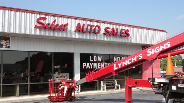 Lynch's Signs & Graphics