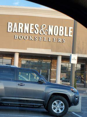 Barnes & Noble Booksellers