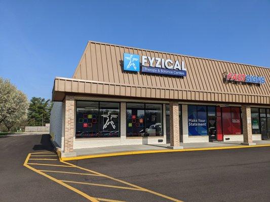 FYZICAL Therapy & Balance Centers Strongsville