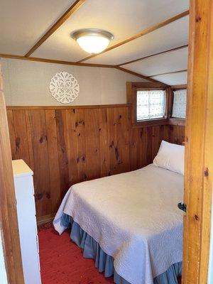 Cottage bedroom