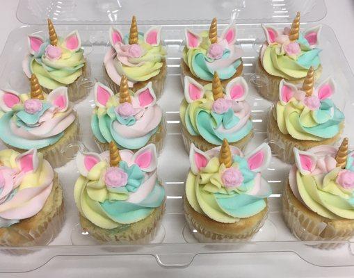 UNICORN CUPCAKES PASTELS