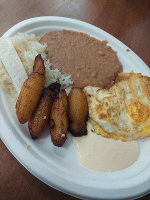 Salvadoran breakfast