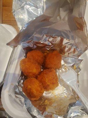 six piece boneless wings