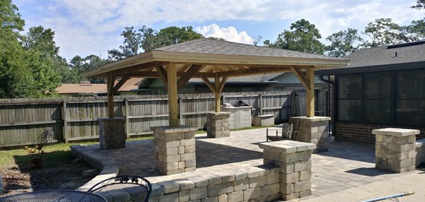 Patio / Columns / Gazebo