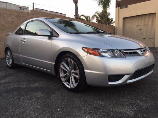 2007 Honda SI sold and left to a new home. Call us for details at (909)484-4231 to see how you can take one of our other listed vehicles.