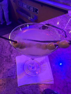 A was super shocked that the bartender Uri made the most PERFECT dirty martini (grey goose) with extra olives. Icy cold and smooth!