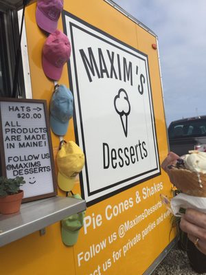 Maxim's Desserts