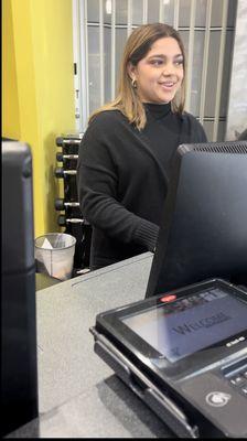 Disgusting and weak operation manager deli haves no clue of her job duties