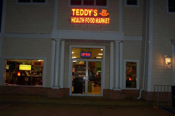 Teddy's Health Food Market...A Place with a great Vibe!
  Where you will find Treasures to lift
 your Body, Spirit and Mind...
 Check us out