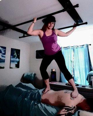 Ashiatsu 'Foot pressure'