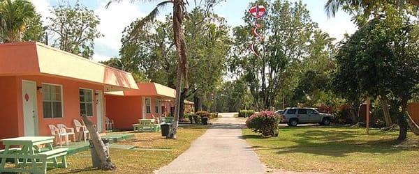 Stoneledge Paradise Inn located in Key Largo, FL