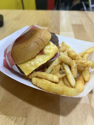 Manic Cheeseburger with fries