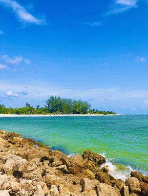 Sunday morning beach vibes.